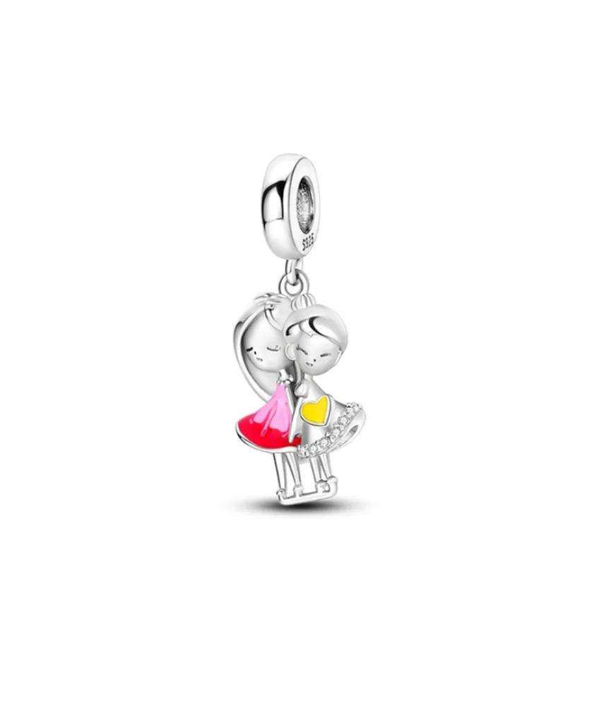 Pandora compatibele bedel met twee knuffelende meisjes in kleurrijke jurken, sieradenaccessoire