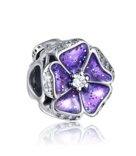 Pandora-compatibele paars viooltje bedel met glinsterende details en middensteen, geschikt voor bedelarmbanden