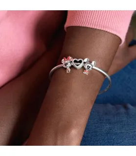 Pandora-compatibele Mickey en Minnie Mouse bedel set, beide in klassieke kleding en iconische stijlen